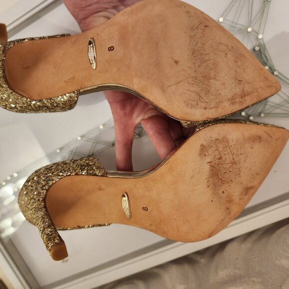Badgley Mischka Gold Heels. Like New. Size 8 - Picture 6 of 7